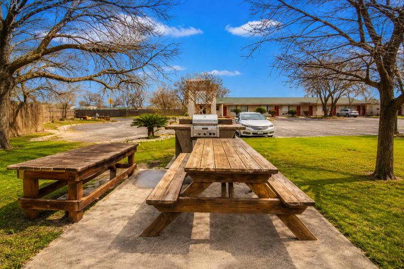 Rose Park Inn & Suites I-10 East San Antonio - image 22