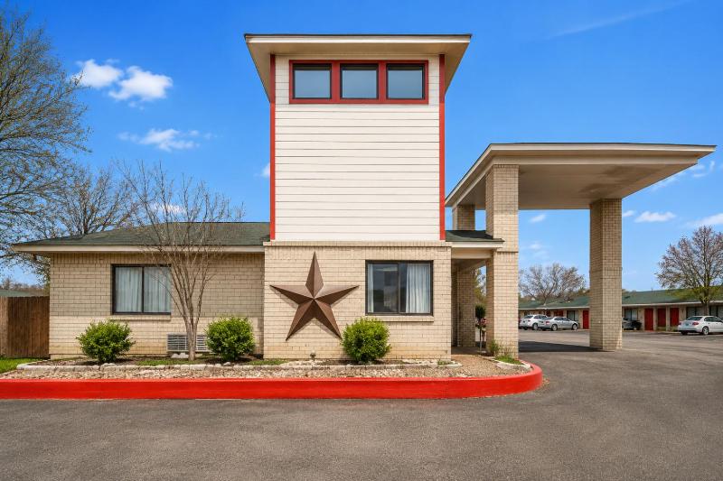 Rose Park Inn & Suites I-10 East San Antonio - image 12