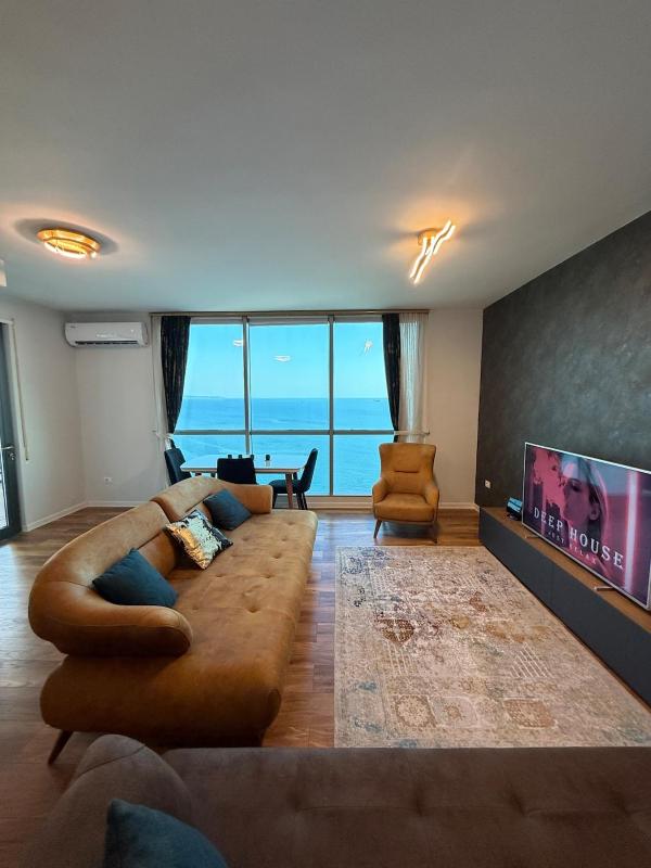 BS1 Beachfront Penthouse Ocean View - image 10