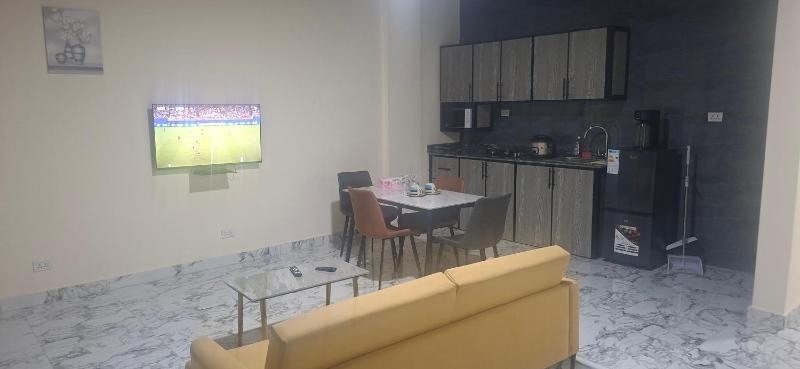 TEE Guest House - image 8