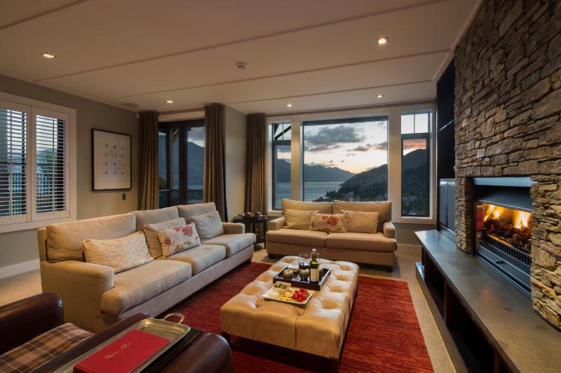 Commonage Promenade Villa 3BR - image 10