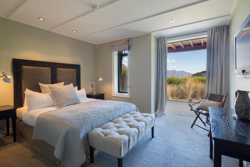 Commonage Promenade Villa 3BR - image 35