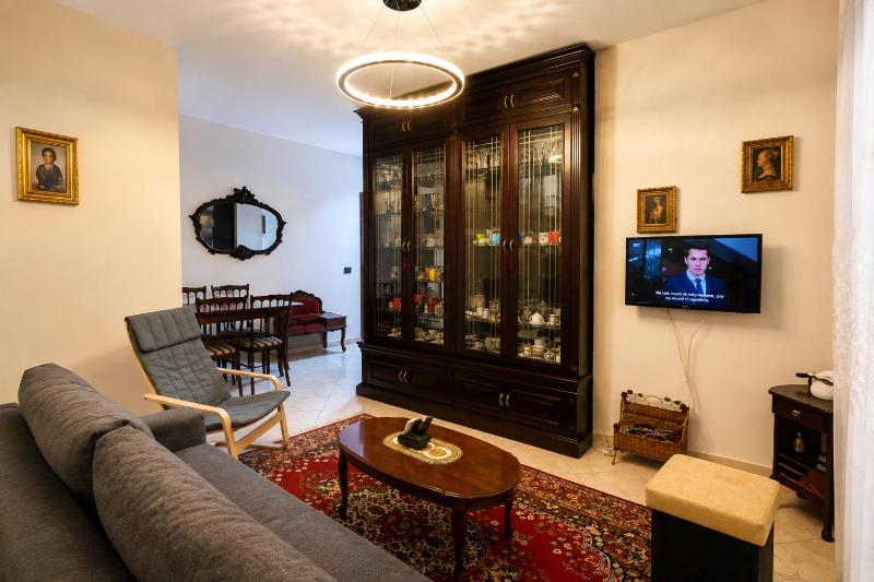 Central Breeze Tirana - 4 min to Skanderbeg Square - image 4