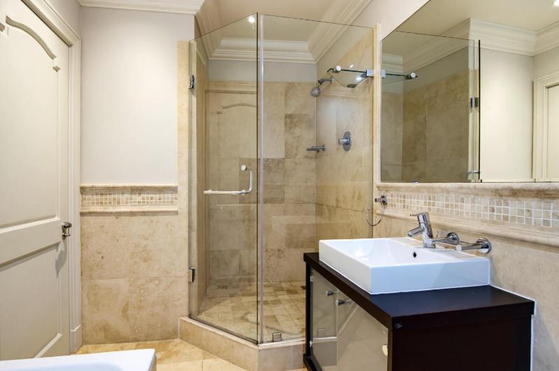 Ballito Manor View 304 - image 5
