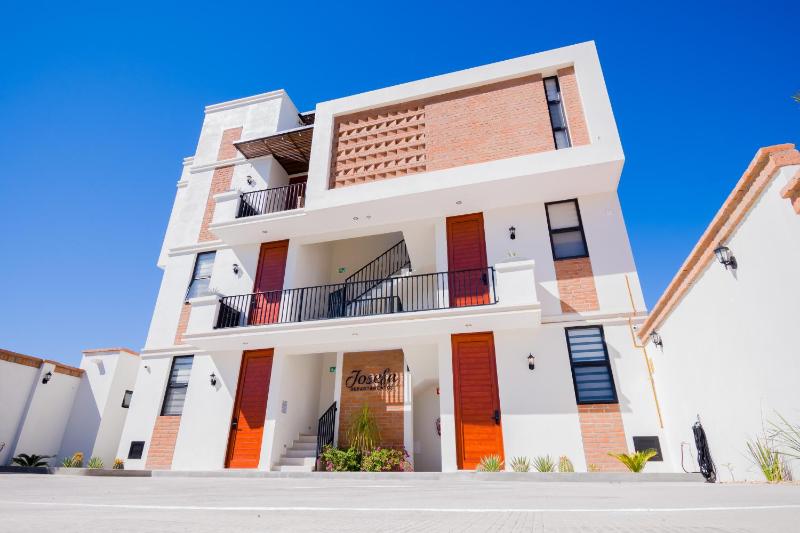 Josefa Suites - image 27