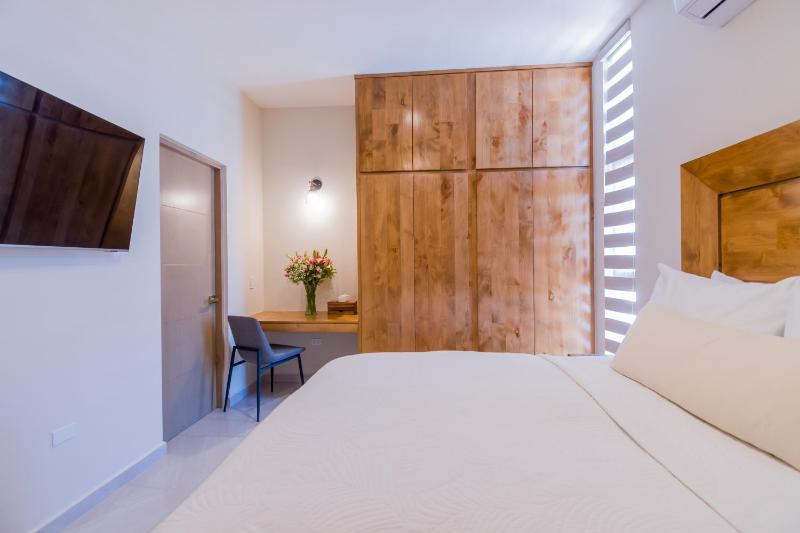 Josefa Suites - image 15