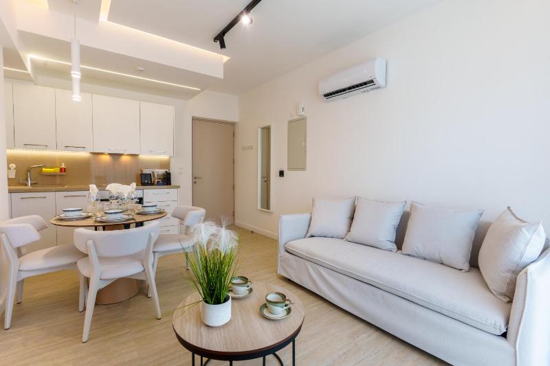Dinglis Beach Hotel Apartments - image 5