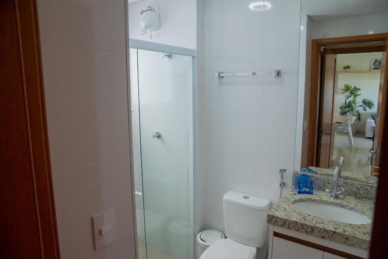 Apto com Garagem a 600m da Praia das Toninhas - image 33