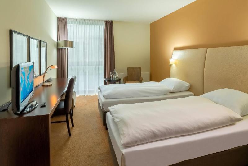 The Rilano Munich Trademark Collection by Wyndham - image 2