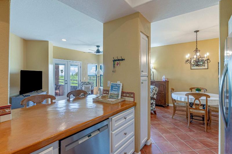 Gorgeous Mountain & City Views Pools & Hot Tubs - image 45