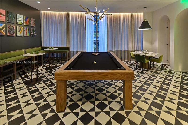 Stunning king Suite - image 6
