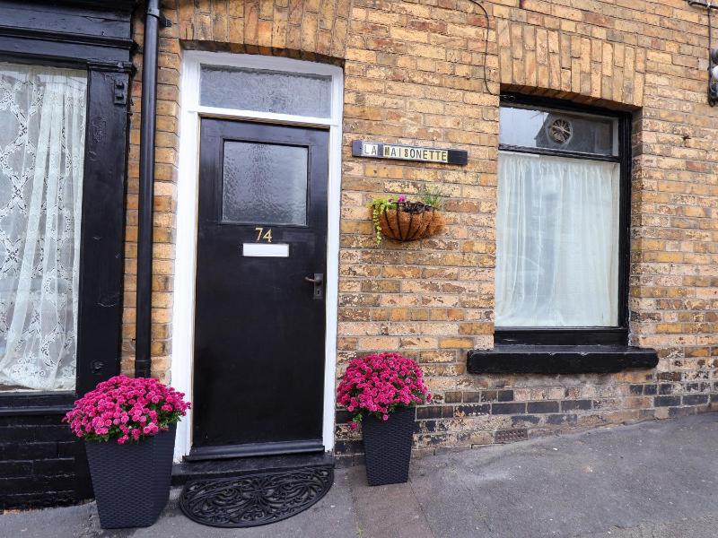 74 Trafalgar Square La Maisonette - image 1