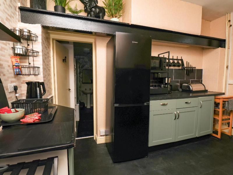 74 Trafalgar Square La Maisonette - image 3