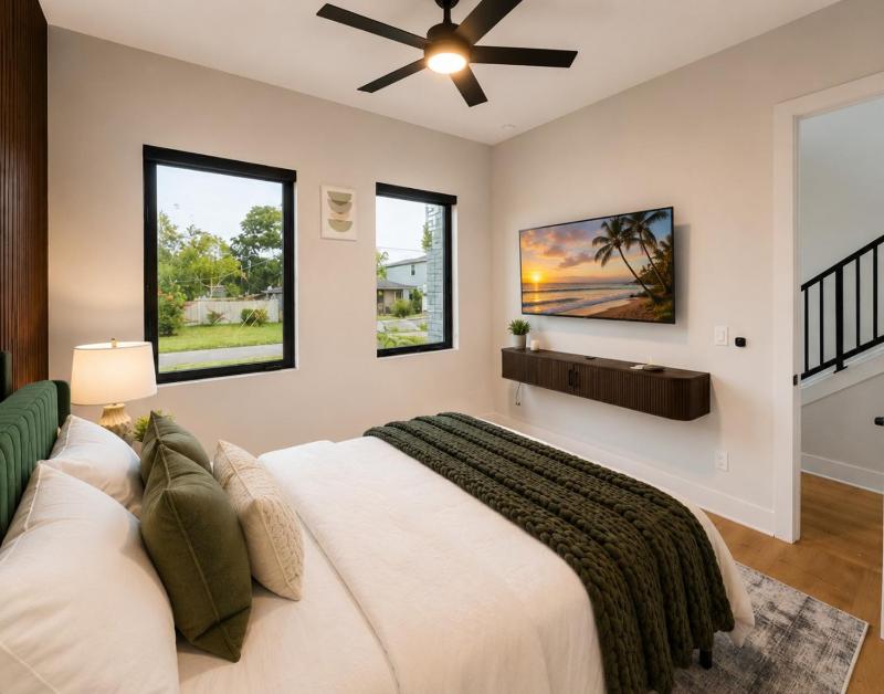 Luxury Tampa Retreat Pool Spa Sauna and More. Sleeps 20 Plus - image 36