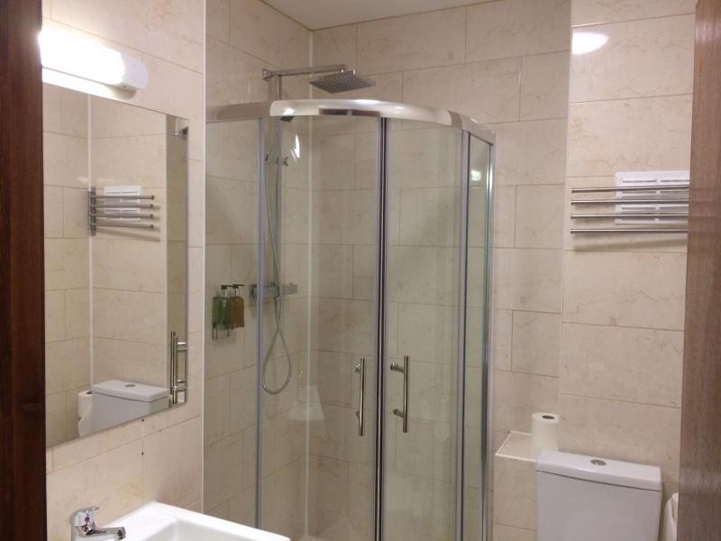 Deluxe Double or Twin Room image 1