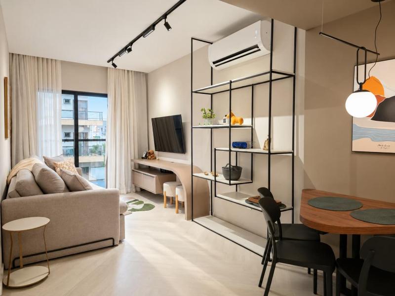 Flat Premium com Cama King a 300 m da Praia do Forte - image 1