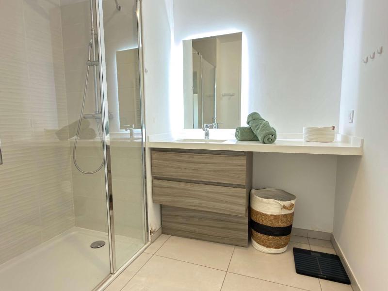 Superbe appartement en bord de mer avec jacuzzi et vue imprenable a Valras Plage - image 12
