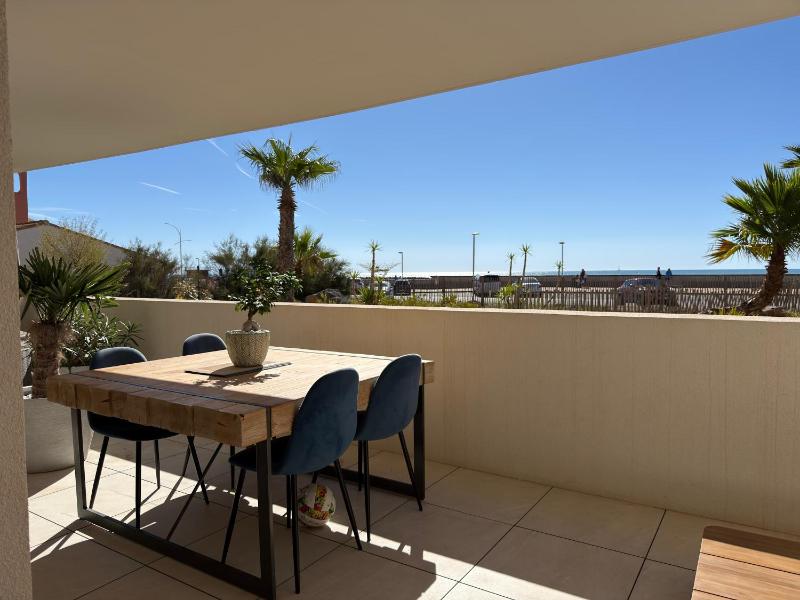 Superbe appartement en bord de mer avec jacuzzi et vue imprenable a Valras Plage - image 7