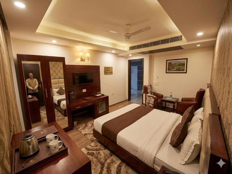 Hotel Rajpath Residency 2 Min Walk From Kaushambi Metro Station 3-star hotel Kaushambi Ghaziabad - image 14