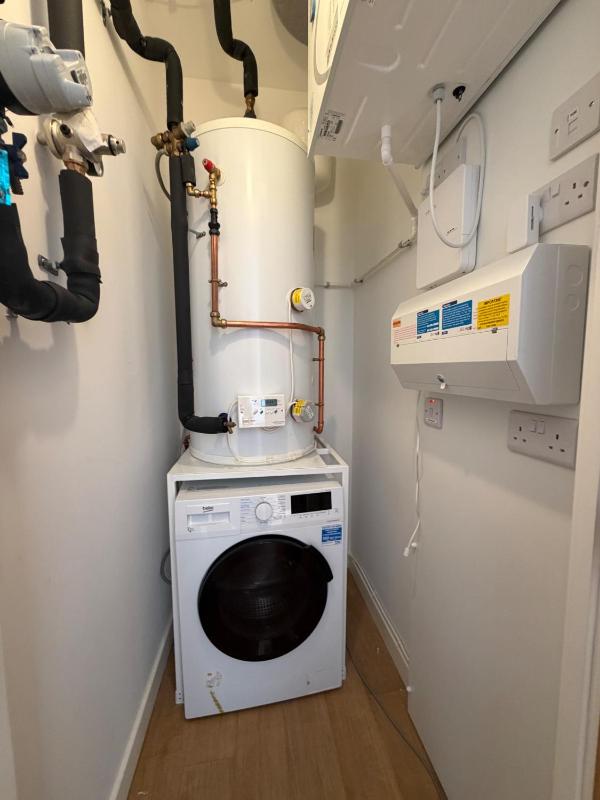 2-Bed - Sleeps 4 - City Centre - image 11