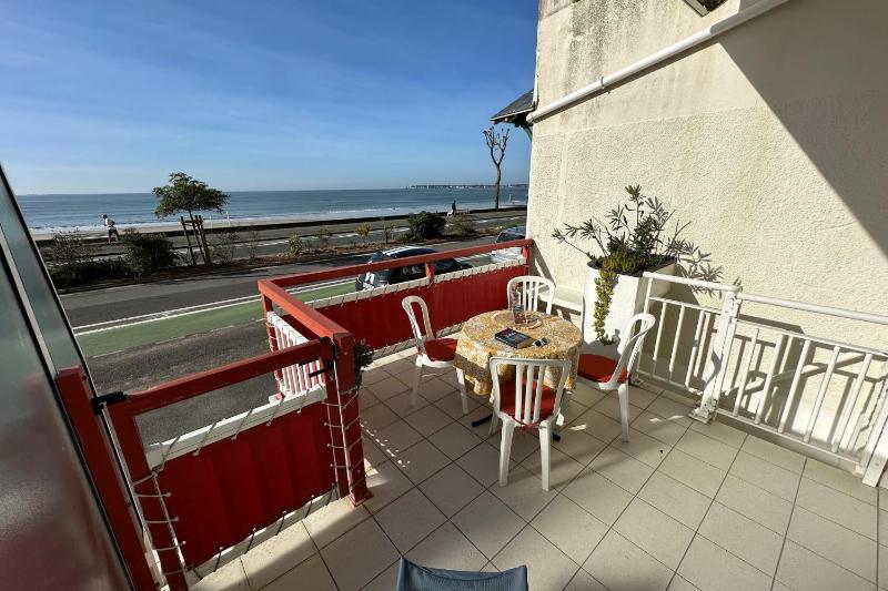Spacious family nest facing the sea - image 6