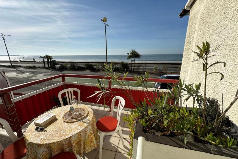 Spacious family nest facing the sea - image 10