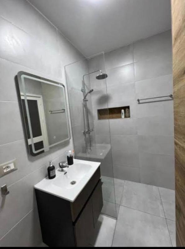 Relax Inn Golem - image 10