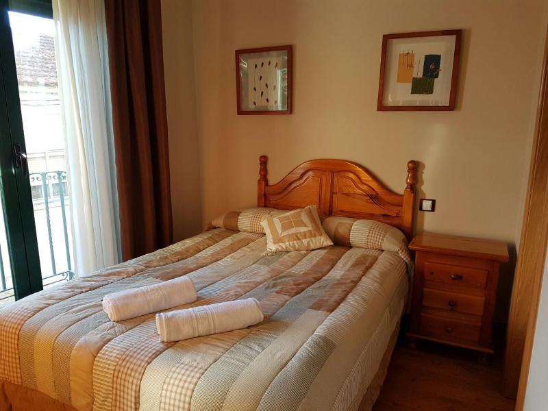 Double Room image 3