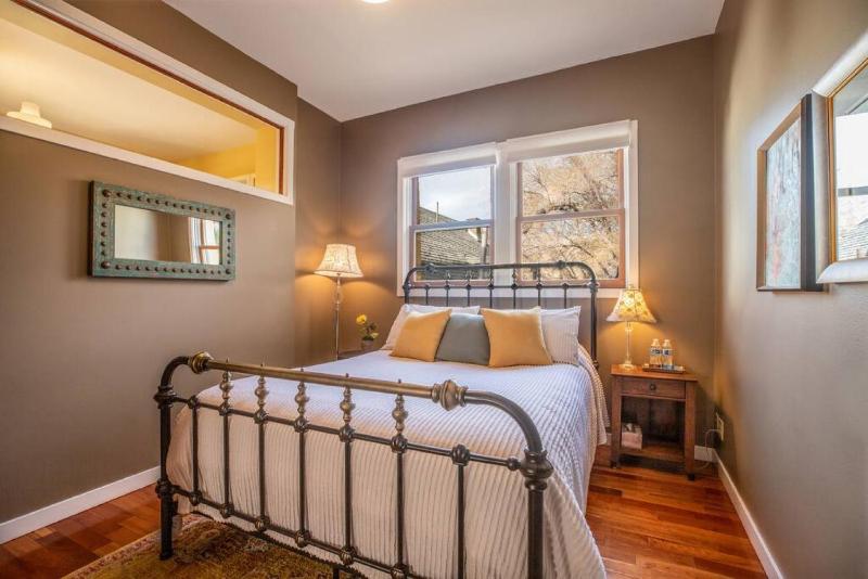 Exquisite One of a Kind Property in Downtown SLC - image 37