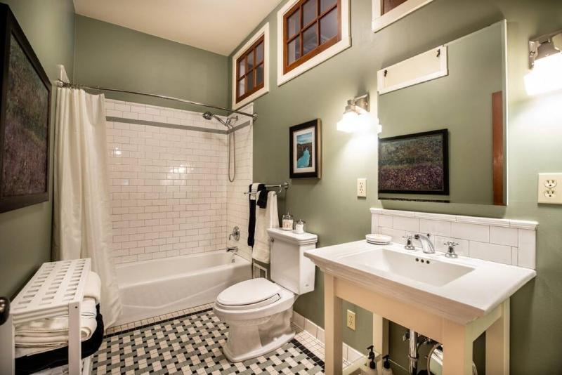 Exquisite One of a Kind Property in Downtown SLC - image 40