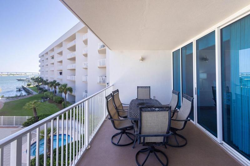 The Moorings 210 - image 32