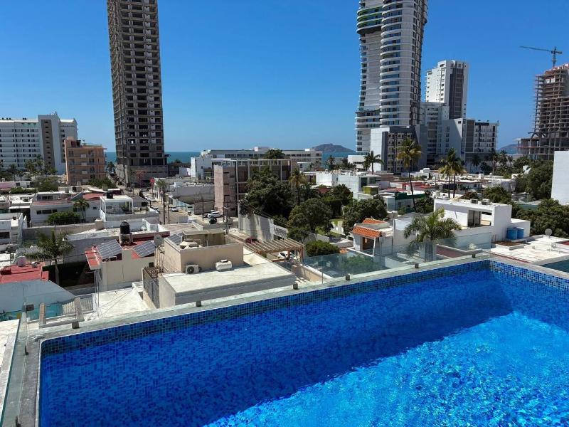 Cerca de la Playa con Alberca en Roof By GPSRenta - image 1