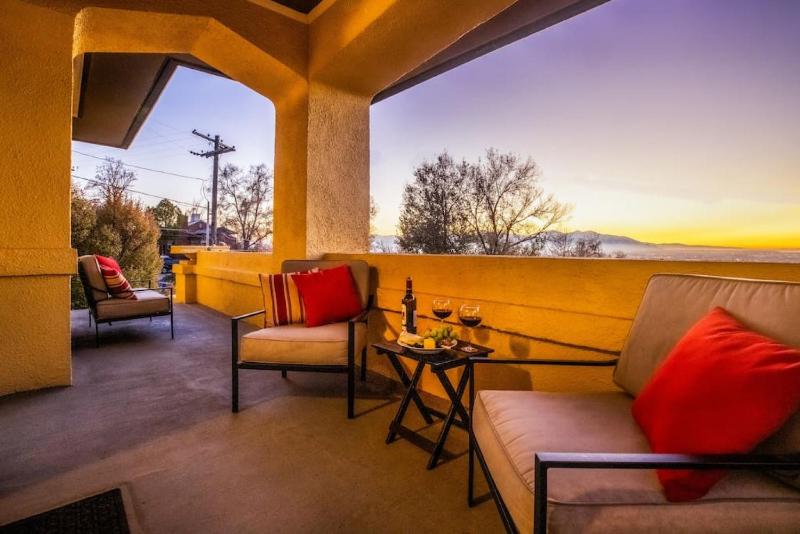 Stunning View Frank Lloyd Wright Inspired Home - image 23