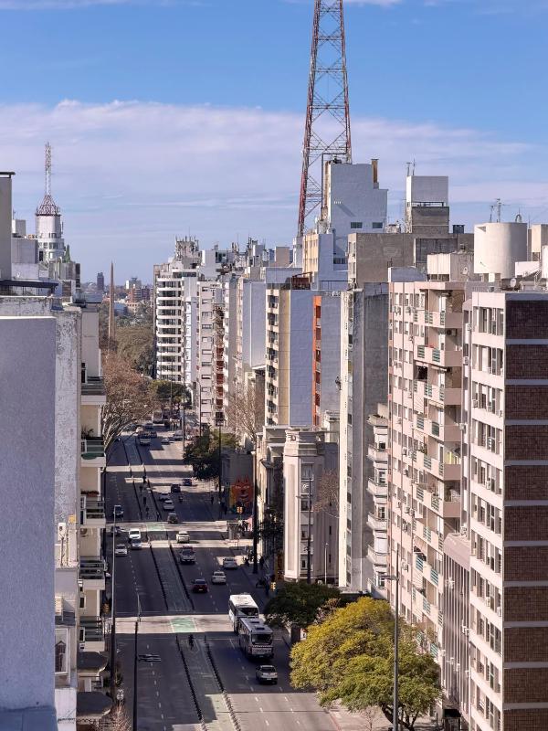 Penthouse a estrenar con amplia terraza - image 14