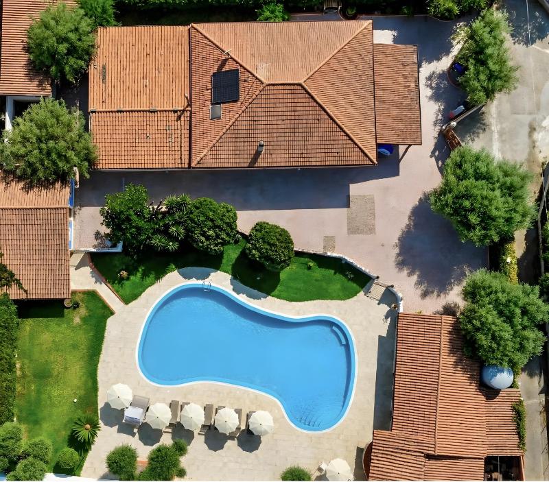 Villa Parisi con piscina - image 42