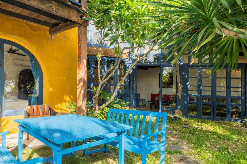 Flow House 3BR Beachside by HÙA Homes - image 10