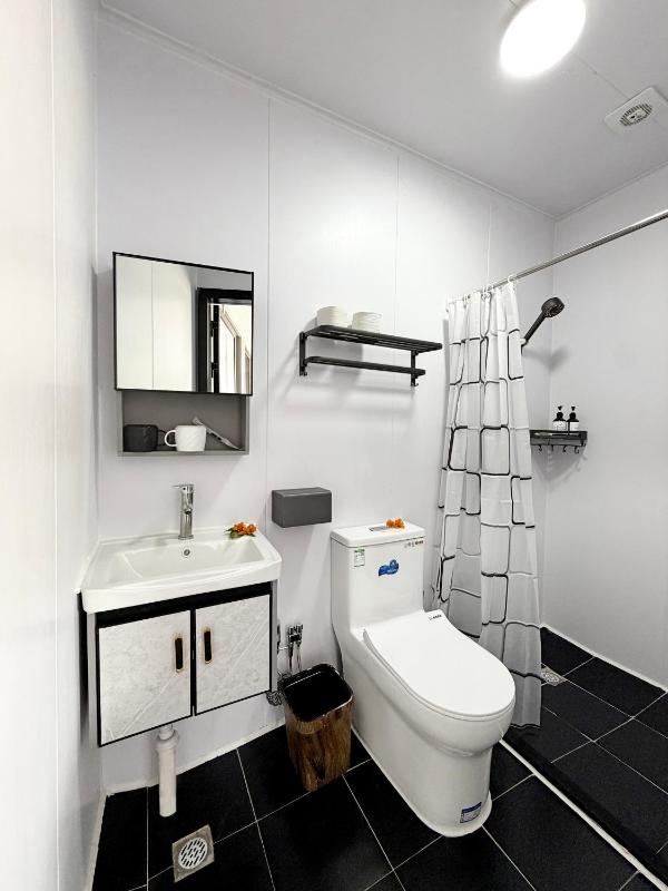 Room With A View & Apartment Style - image 8