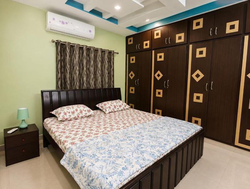 KB's Stay - The Orchid 3BHK Duplex - image 12