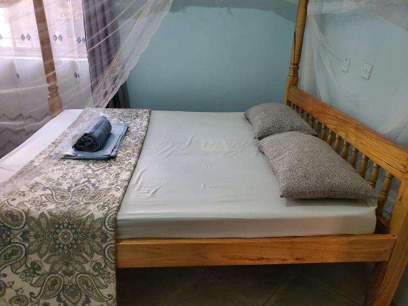 Tol Polo Suites - image 7