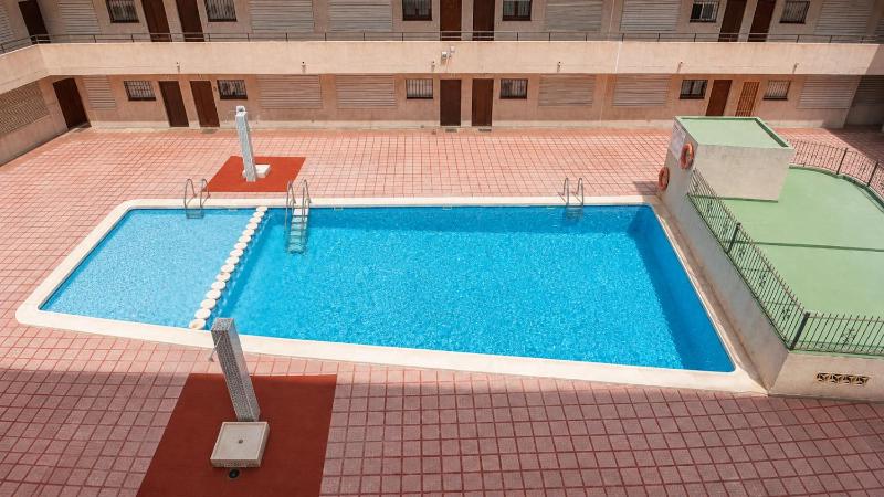 Saint Pascual Pool home - image 2