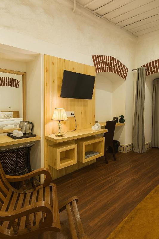 Around Stays-Oslo Mussoorie Near Mall Road - image 5