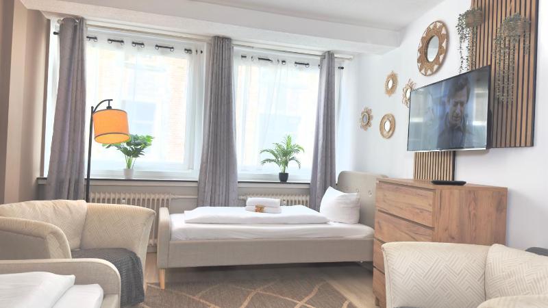 Comfort Suite 3 Zimmer Mitte - image 27