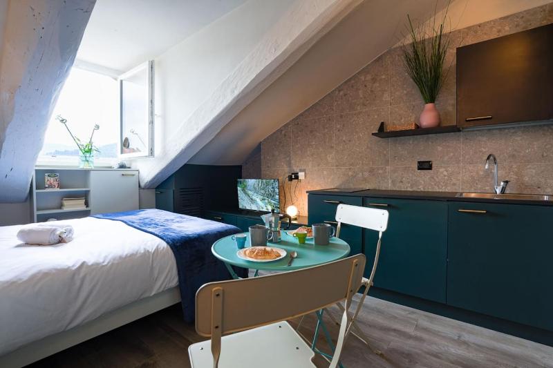 Principino Attic Room - image 6