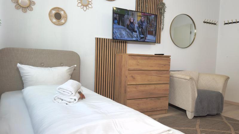 Comfort Suite 3 Zimmer Mitte - image 8