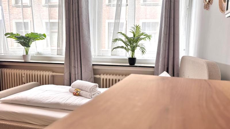 Comfort Suite 3 Zimmer Mitte - image 32