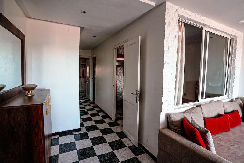 Charming 2-Bedroom Apartment with Direct sea view in Martil - image 10