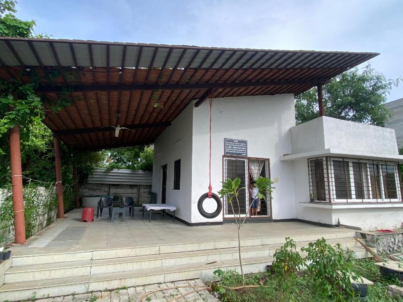 White House - Near Airport -Entire Villa - image 3