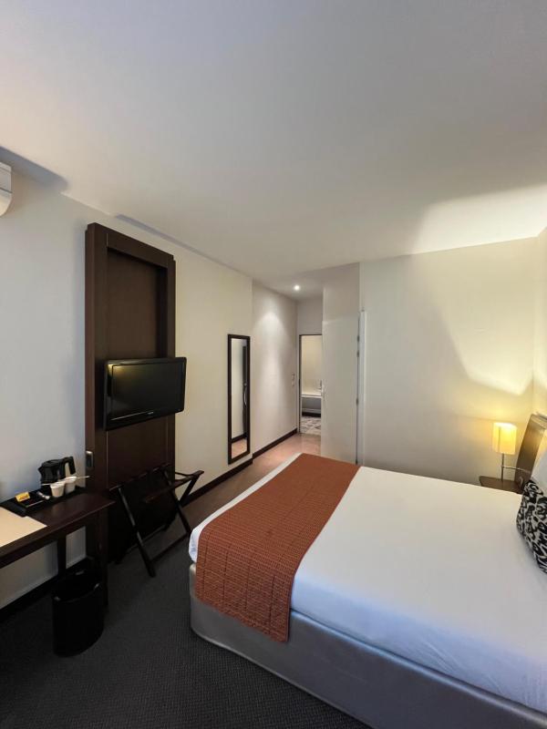 Mercure Angers Centre Gare - image 32