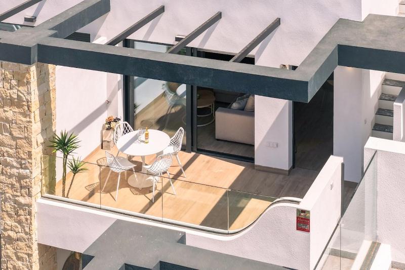 Penthouse with rooftop Terrace pool & Jacuzzi - image 10