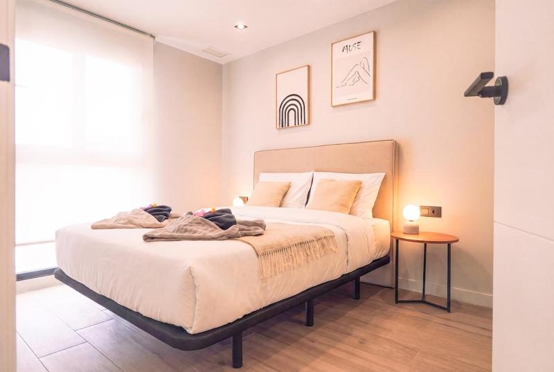 Penthouse with rooftop Terrace pool & Jacuzzi - image 11